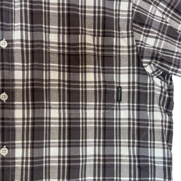 Columbia Mens Gray and white Plaid 2X Regular Fit Short Sleeve Button-Up Shirt - Picture 4 of 4
